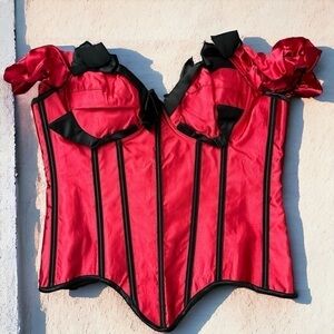 Red &  black gothic style boned corset with ribbon and frilly details M